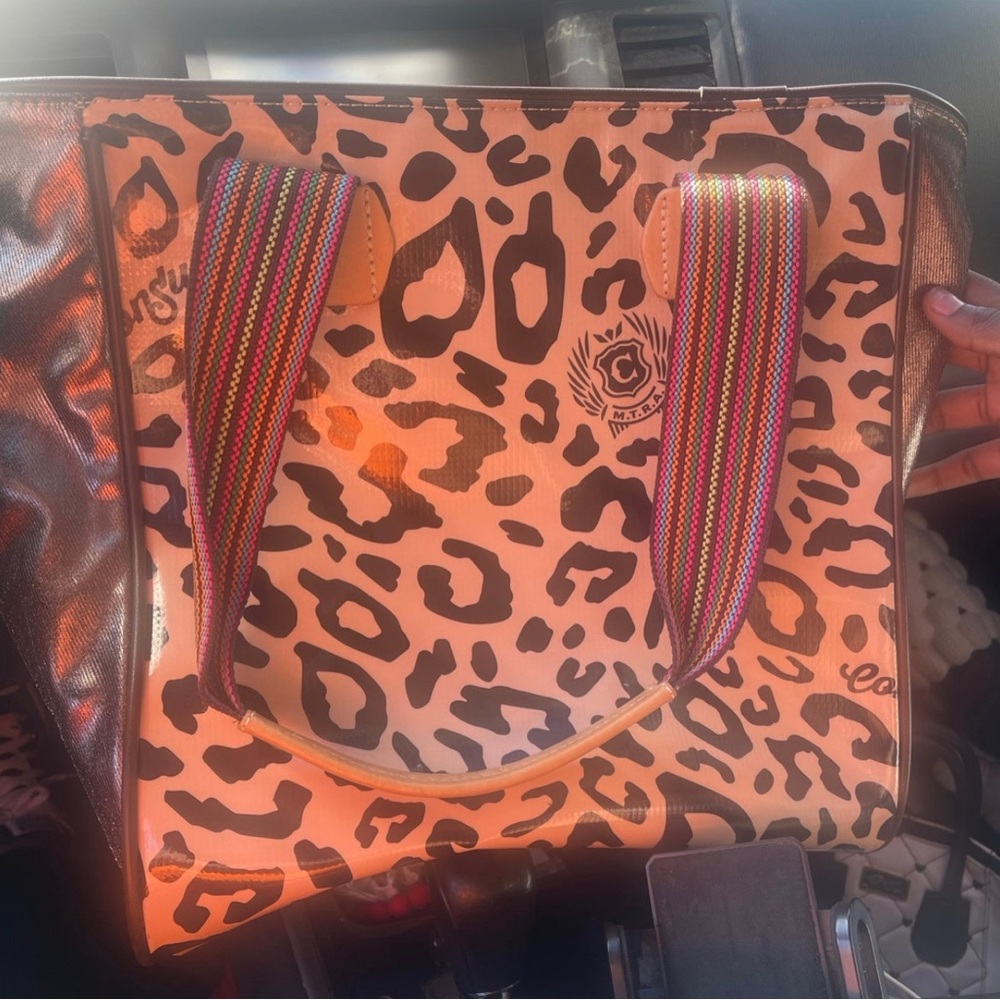 Consuela tote